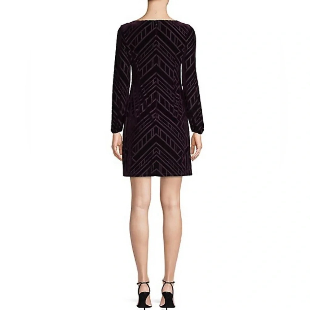 VINCE Camuto Purple Velvet Geometric Shift Dress Size  4